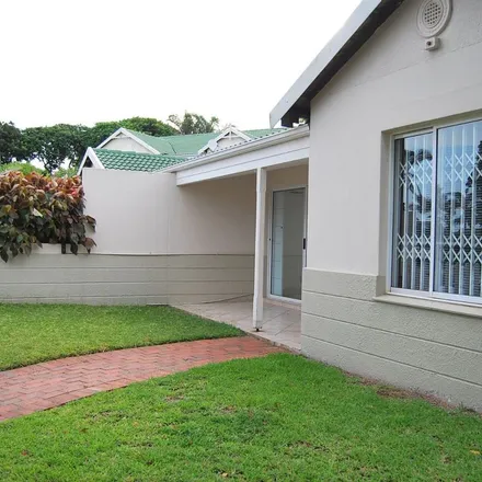 Rent this 2 bed townhouse on M41 in Somerset Park, Umhlanga Rocks