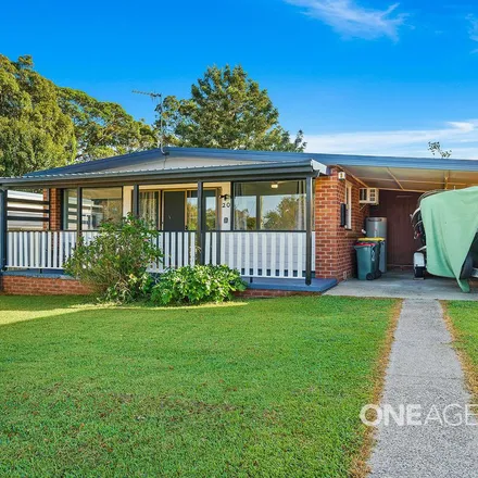 Rent this 3 bed apartment on Macleans Point Road in Sanctuary Point NSW 2540, Australia