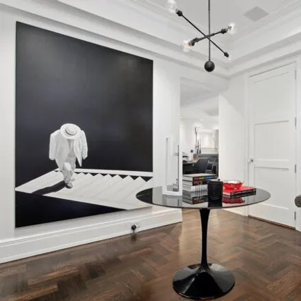 Image 5 - 116 East 68th Street, New York, NY 10065, USA - Apartment for sale