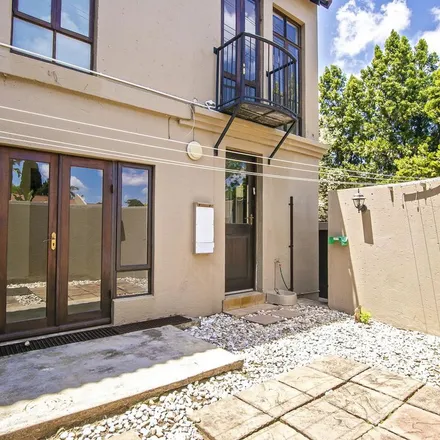 Image 3 - Lewis Avenue, Paulshof, Sandton, 2062, South Africa - Townhouse for rent