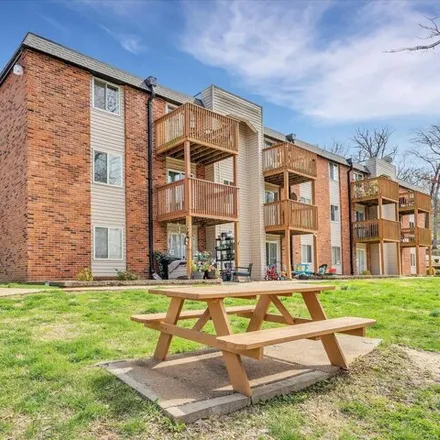 Buy this 2 bed condo on 2764 Black Forest Drive in Oakville, MO 63129