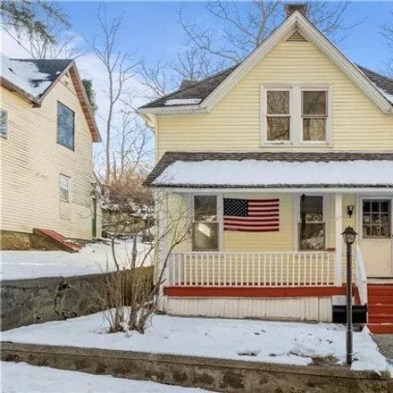 Buy this 3 bed house on 67 Spruce Street in Norwich, CT 06360