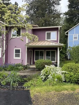 Buy this 3 bed condo on 4363 Southwest 94th Avenue in Portland, OR 97225