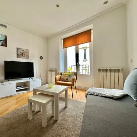 Image 3 - Hotel Soho Boutique Opera, Calle de las Veneras, 28013 Madrid, Spain - Apartment for rent