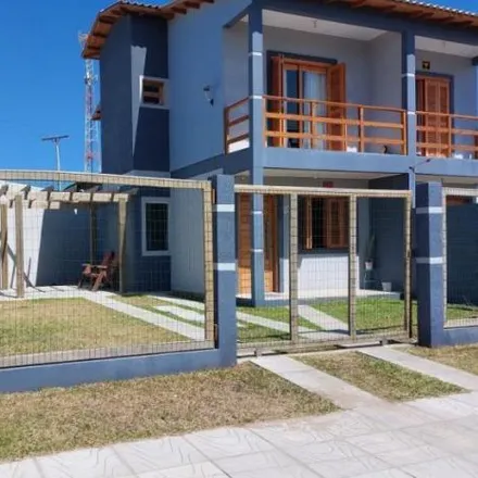 Buy this 2 bed house on Rua Giácomo Carniel in Cidreira, Cidreira - RS