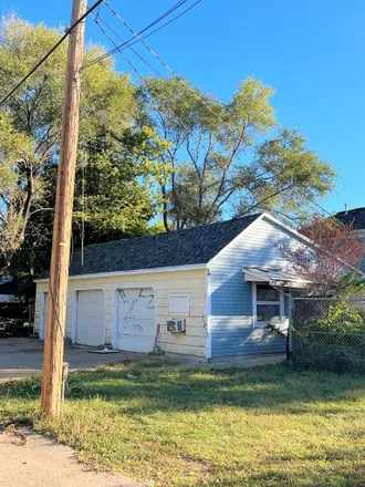 Image 4 - 236 South 4th Street, Salina, KS 67401, USA - Duplex for sale