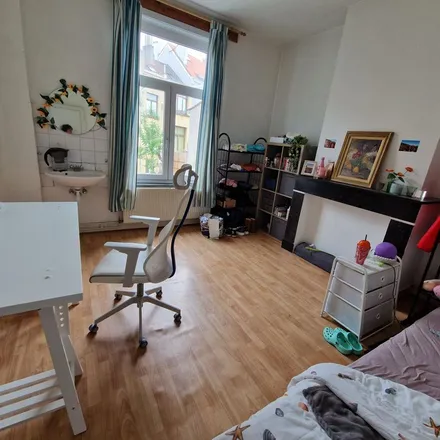 Rent this 2 bed apartment on Rue Jourdan - Jourdanstraat 142 in 1060 Saint-Gilles - Sint-Gillis, Belgium