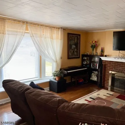 Image 2 - 1838 Amwell Road, Middlebush, Franklin Township, NJ 08873, USA - House for sale