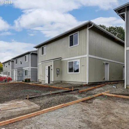 Buy this 12 bed house on 257 20th Avenue in Longview, WA 98632