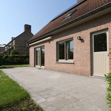 Rent this 4 bed apartment on Zonnewende in 8500 Kortrijk, Belgium