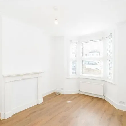 Rent this 2 bed townhouse on Stoneycroft Road in London, IG8 8ED