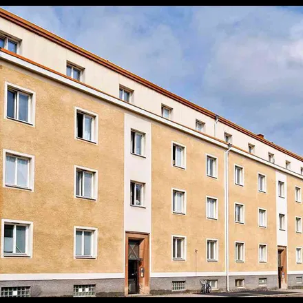 Rent this 3 bed apartment on Östgötagatan 40B in 582 32 Linköping, Sweden