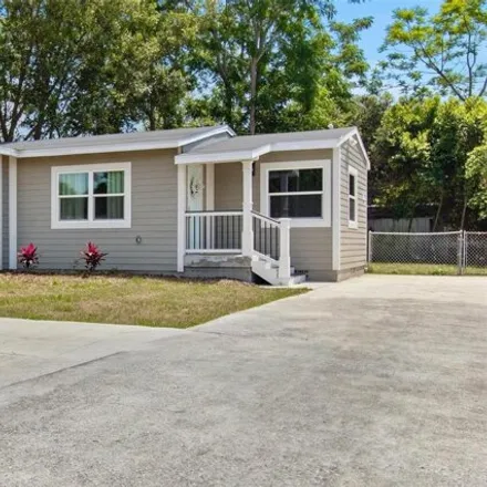 Rent this 3 bed house on 5402 47th Avenue North in Kenneth City, Pinellas County