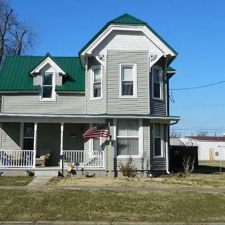 Buy this 4 bed house on 262 Southwest 7th Street in Fairfield, IL 62837