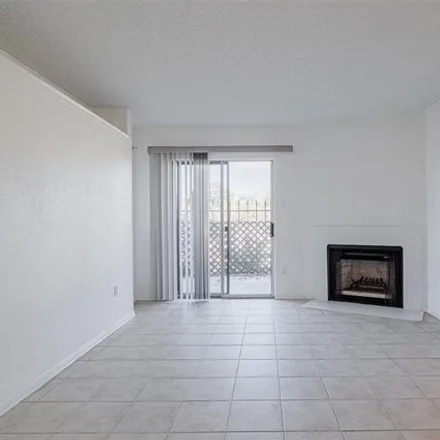 Image 3 - 3723 Lovers Wood Lane, Harris County, TX 77014, USA - Condo for rent