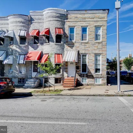 Buy this studio townhouse on 2044 North Fulton Avenue in Baltimore, MD 21217