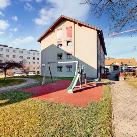 Rent this 3 bed apartment on Polieregasse 12 in 3400 Burgdorf, Switzerland