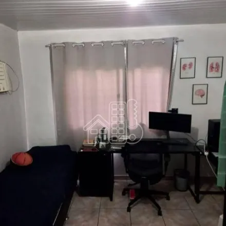 Buy this 5 bed house on Rua Álvaro Esteves in Antonina, São Gonçalo - RJ