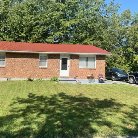 Buy this 3 bed house on 809 Boone Place in Brady, Morehead