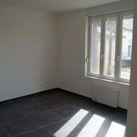 Rent this 3 bed apartment on 4 Rue de Verdun in 54490 Piennes, France