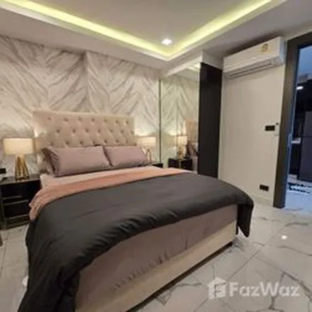 Rent this 2 bed apartment on Glow Inn in Pattaya 3rd Road (Chalermphrakiat), Pattaya City