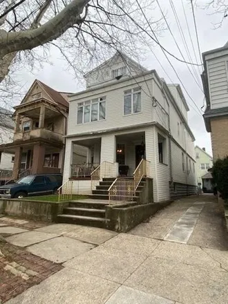 Rent this 2 bed house on Horace Mann Number 6 Elementary School in West 39th Street, Bayonne