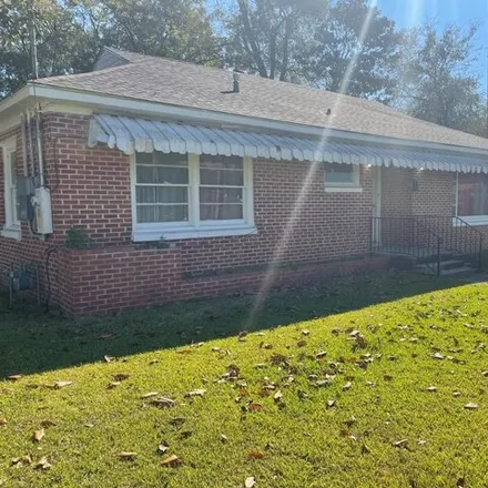 Image 1 - 218 Jarvis Street, Laurel, MS 39440, USA - House for sale