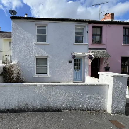 Rent this 3 bed house on Hill House in High Street, Llansteffan