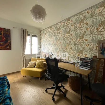 Rent this 7 bed apartment on 85 Rue de Maubec in 31300 Toulouse, France