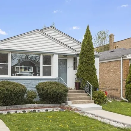 Buy this 3 bed house on 6230 North Albany Avenue in Chicago, IL 60659
