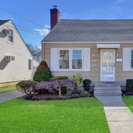 Buy this 3 bed house on 669 Propp Avenue in Franklin Square, NY 11010