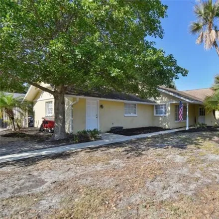 Buy this 4 bed house on 901 Sunset Drive in Tarpon Springs, FL 34689