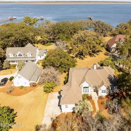 Buy this 5 bed house on 226 Old Plantation Drive West in Walling Grove, Beaufort County