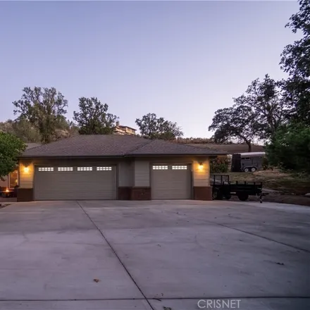 Image 4 - 26552 Brian Place, Kern County, CA 93561, USA - House for sale