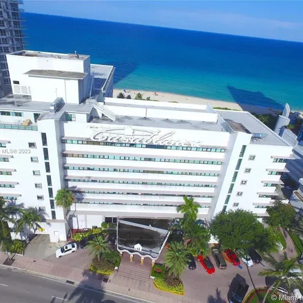 Image 2 - 7-Eleven, Collins Avenue, Miami Beach, FL 33141, USA - Apartment for rent