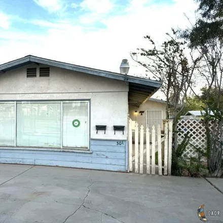 Buy this 3 bed house on 318 Rosemont Street in Calexico, CA 92231