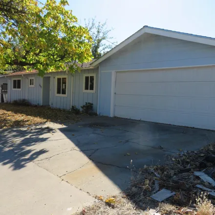 Buy this 3 bed house on 307 Anderson Street in Yreka, CA 96097