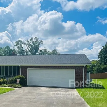 Buy this 3 bed house on 2110 Lynn Street in Rowan County, NC 28083