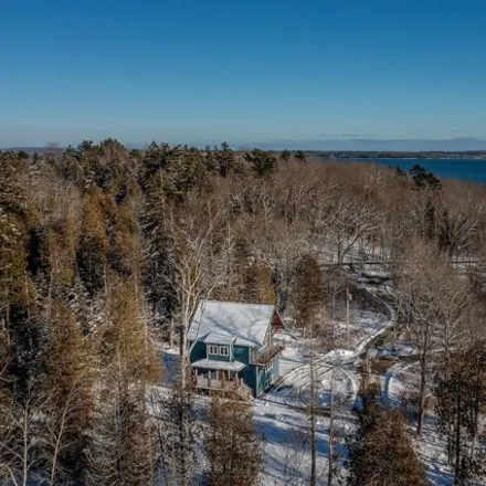 Image 4 - Fr 8, Northport, ME, USA - House for sale