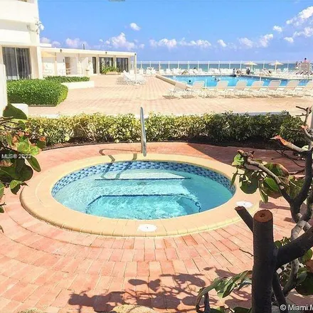 Image 7 - 3447 South Ocean Drive, Beverly Beach, Hollywood, FL 33019, USA - Apartment for rent