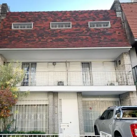 Rent this 7 bed house on Bulevar Nicasio Oroño 1220 in Nuestra Señora de Lourdes, Rosario