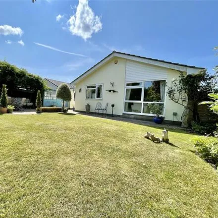 Image 1 - Crispin Close, Highcliffe-on-Sea, BH23 5BT, United Kingdom - House for sale