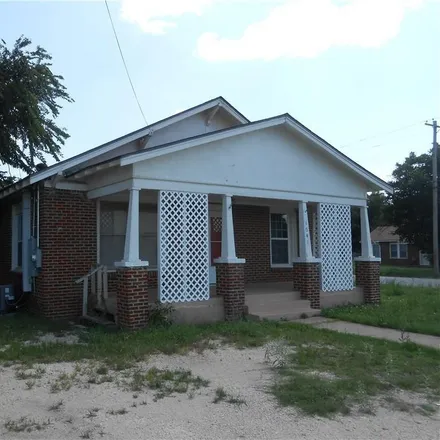 Rent this 4 bed house on 1641 Vogel Street in Abilene, TX 79601