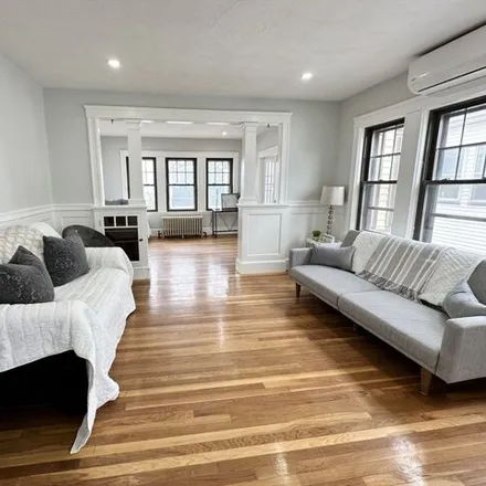 Image 3 - 107 Saint Andrew Road, Boston, MA 02128, USA - Apartment for rent