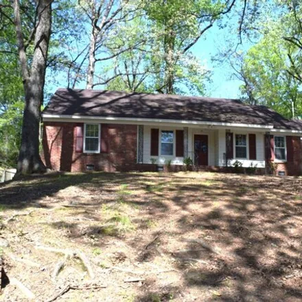 Buy this 3 bed house on 3075 Scotland Road in Memphis, TN 38128