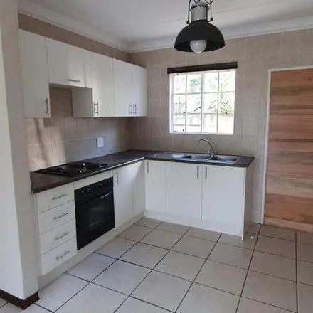 Rent this 2 bed townhouse on Northgate Mall in Doncaster Drive, Johannesburg Ward 114