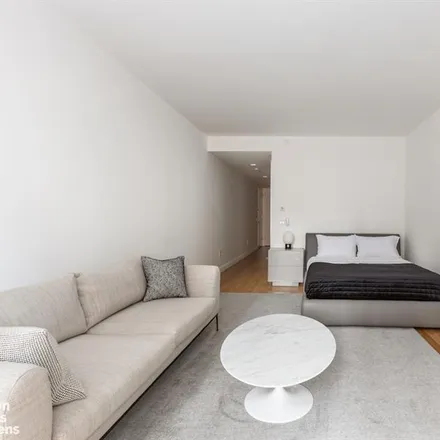 Image 3 - 400 EAST 67TH STREET 4E in New York - Apartment for sale