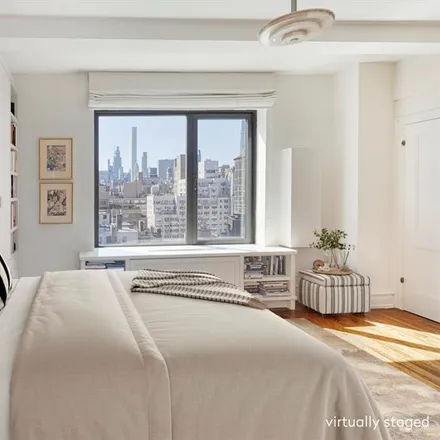 Buy this studio apartment on 180 EAST 79TH STREET 14F in New York