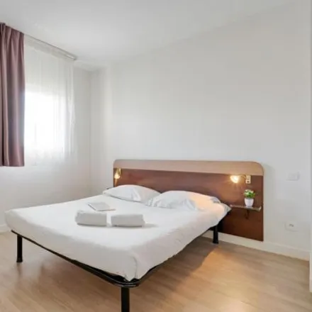 Image 1 - 9 Rue d'Alembert, 34500 Béziers, France - Apartment for rent