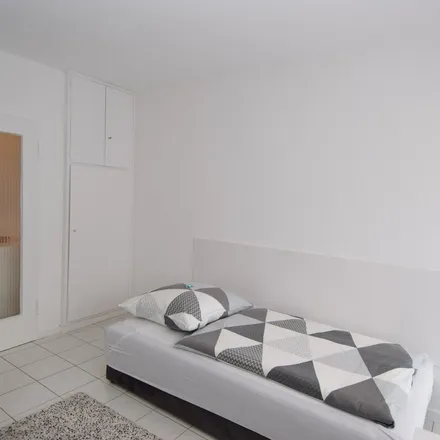 Rent this 1 bed apartment on Frankfurter Straße 54 in 63065 Offenbach am Main, Germany